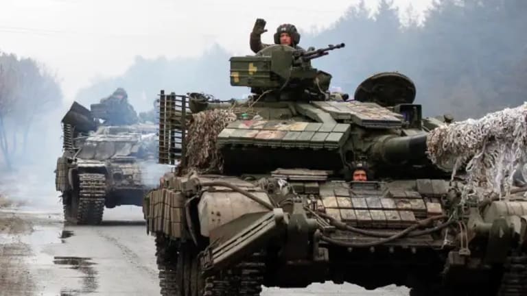 Ukrainians Now "Pushing Back" Russian Invaders