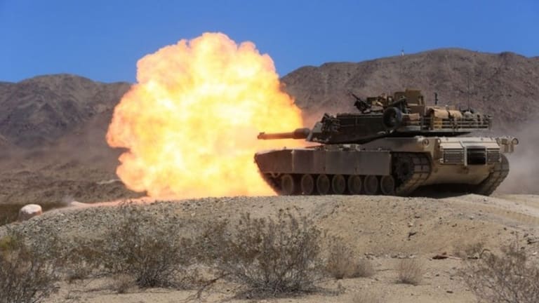War Analysis: Upgraded Abrams Tank vs Russia's T-14 Armata