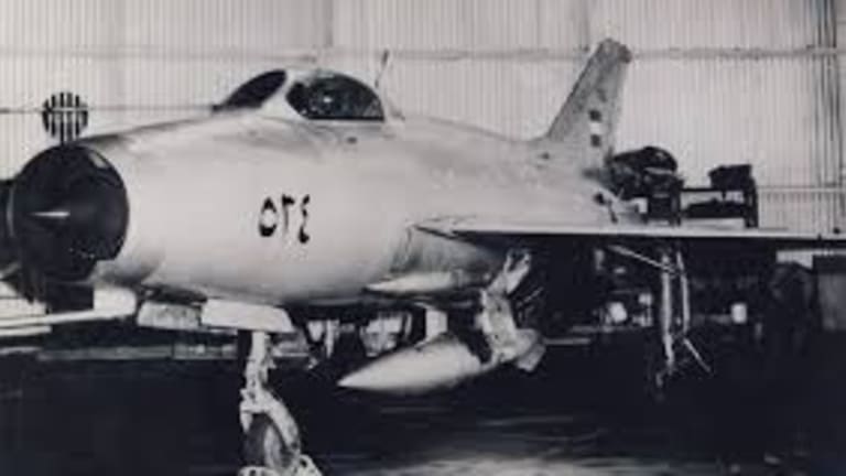 1966:  Israeli Intelligence Convinced an Iraqi Pilot to Defect With His MiG-21