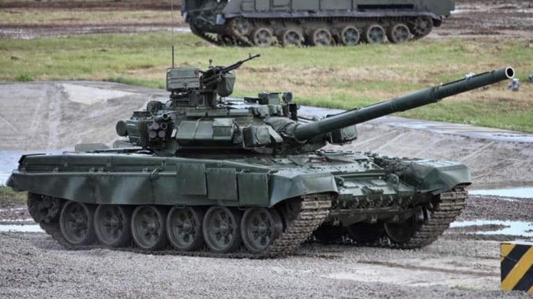 Russian T-90 vs US Javelin Anti Tank Missile