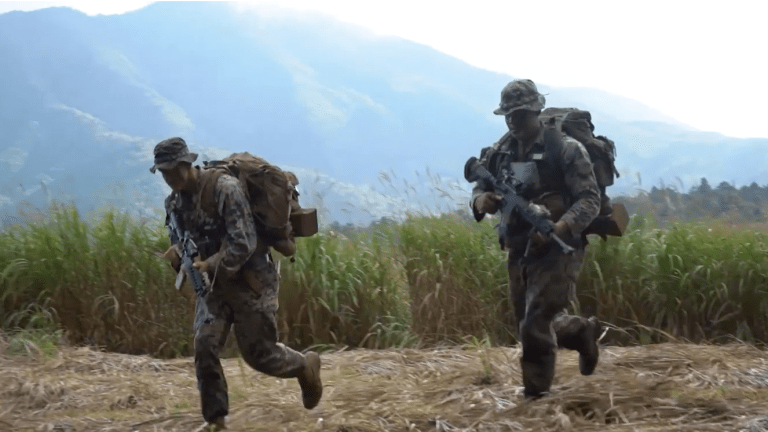 US & Japanese Marines "Rehearse" For Amphibious War in the Pacific