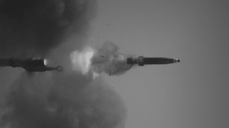 New Laser-Guided Excalibur "S" Artillery Round Destroys Moving Target 