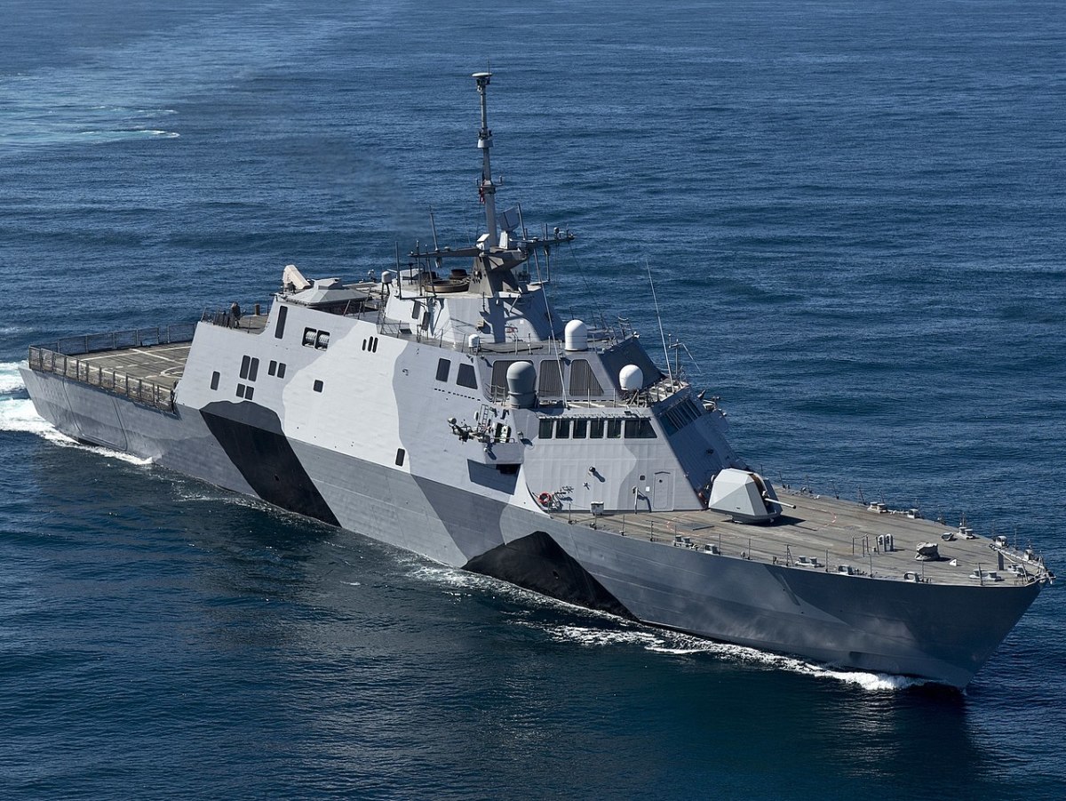 The littoral combat ship USS Freedom (LCS 1)