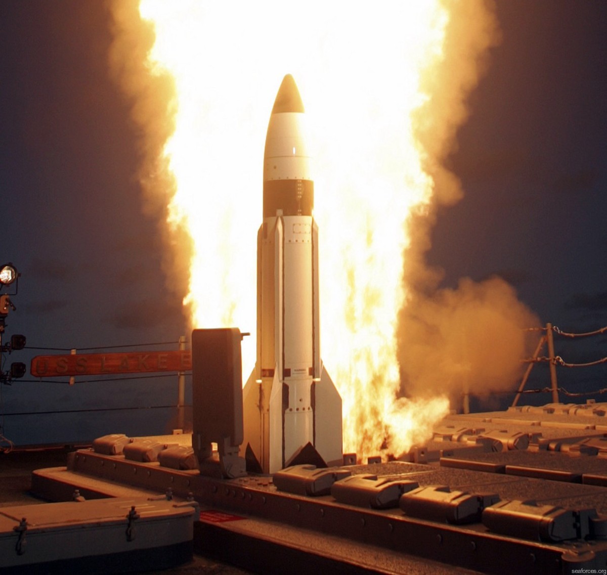 RIM-161 Standard Missile SM-3 was launched from the Mk-41 VLS aboard USS Lake Erie (CG 71)