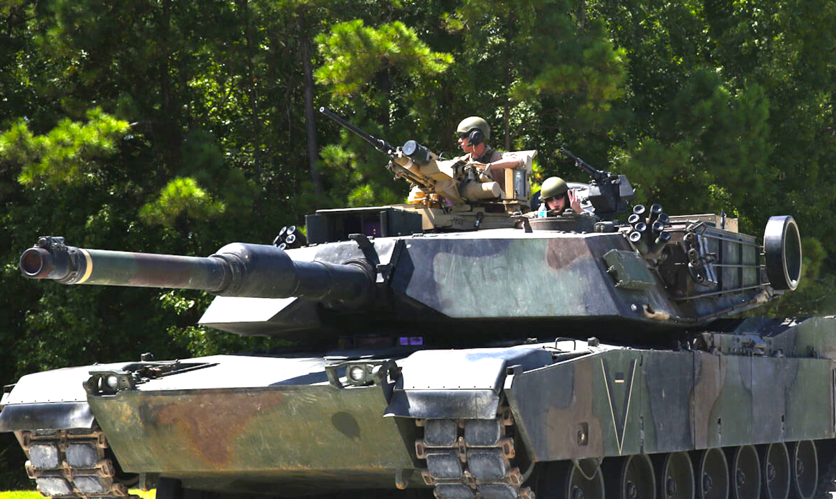 m1a2 Abrams Main Battle Tank