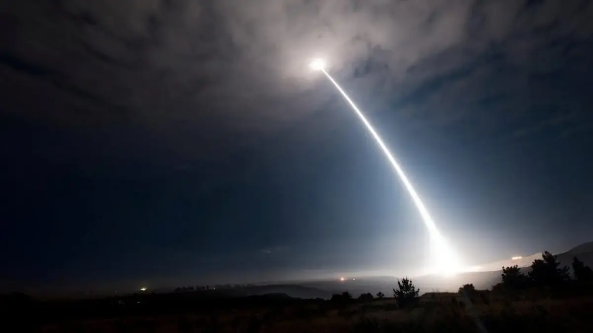 An unarmed Minuteman III intercontinental ballistic missile launches during an operational test at 2:10 a.m. Pacific Daylight Time at Vandenberg Air Force Base, California, Aug. 2, 2017.  (U.S. Air Force/Senior Airman Ian Dudley/Handout via REUTERS)